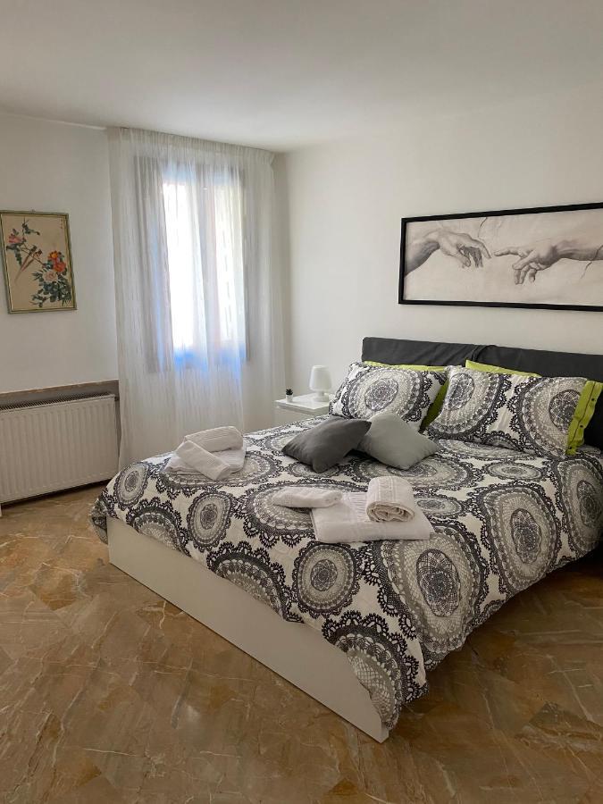 Апартаменты Casa Di Angela Кьоджа Экстерьер фото